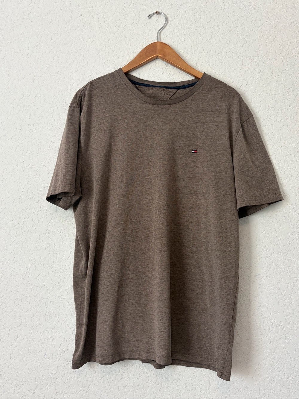 Tommy Hilfiger XL Brown Crew Neck Short Sleeve Tee
